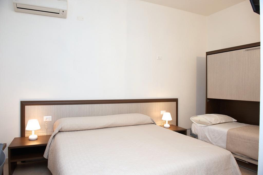 오로세 Domo - Guest-House Il Nespolo Fiorito B&B 외부 사진