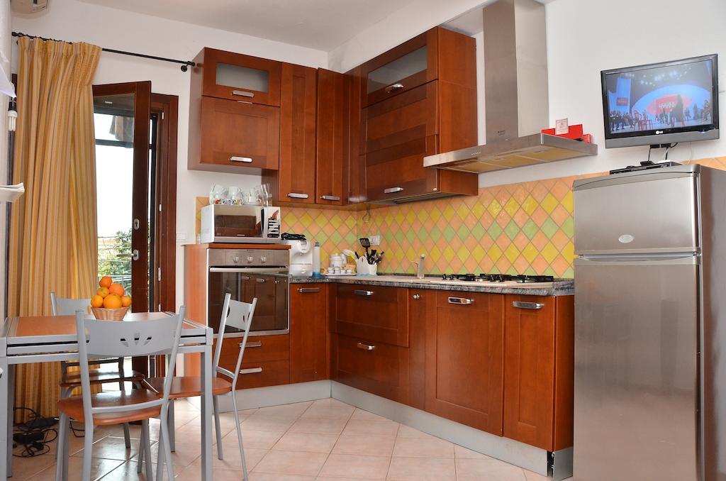 오로세 Domo - Guest-House Il Nespolo Fiorito B&B 외부 사진