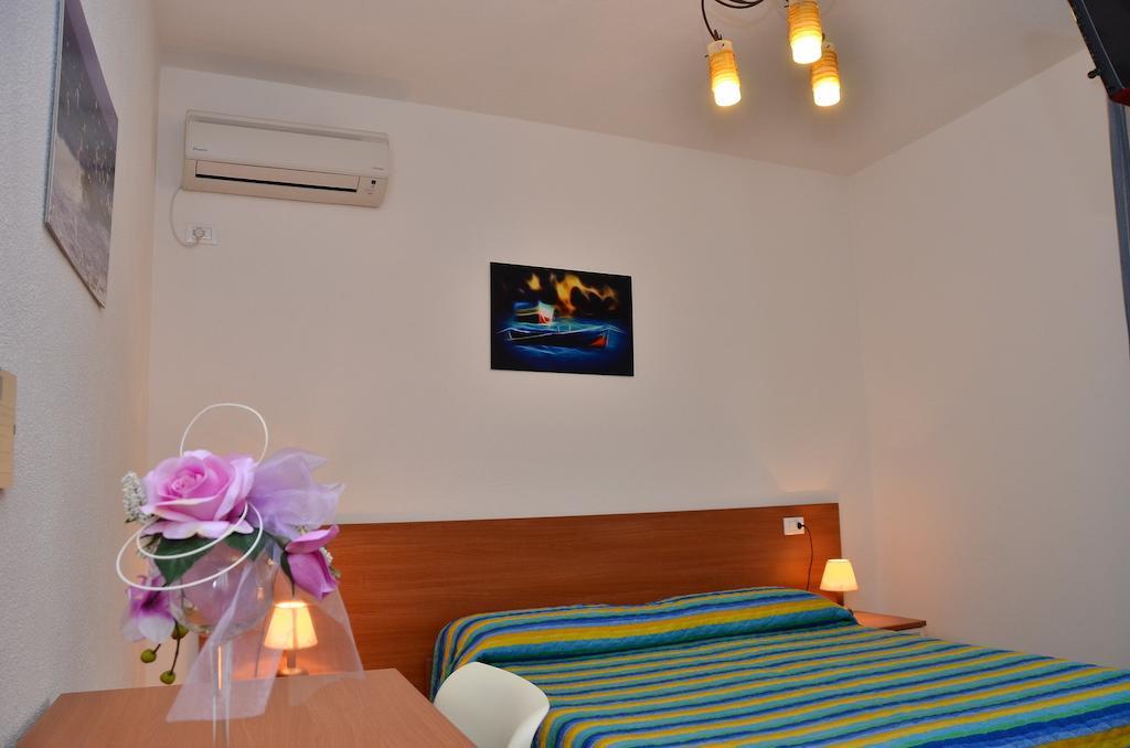 오로세 Domo - Guest-House Il Nespolo Fiorito B&B 외부 사진
