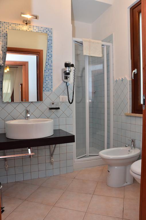오로세 Domo - Guest-House Il Nespolo Fiorito B&B 외부 사진
