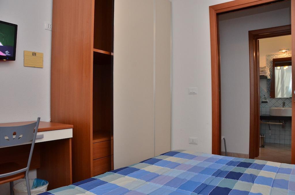오로세 Domo - Guest-House Il Nespolo Fiorito B&B 외부 사진
