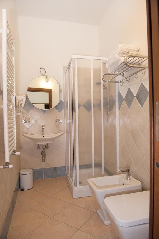 오로세 Domo - Guest-House Il Nespolo Fiorito B&B 외부 사진