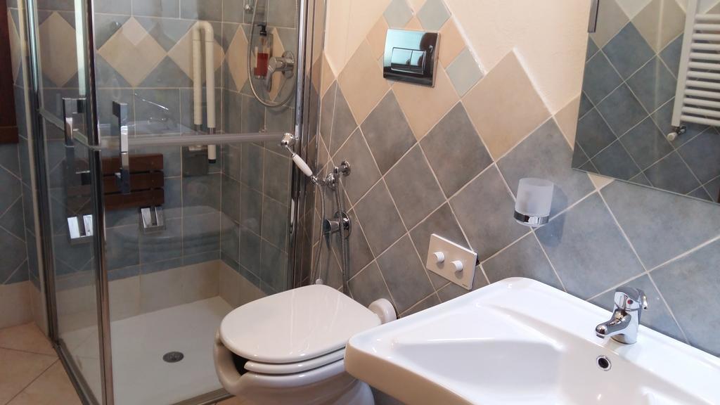 오로세 Domo - Guest-House Il Nespolo Fiorito B&B 외부 사진